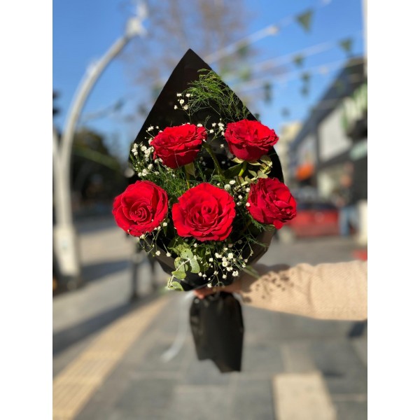Özel 5 Kırmızı Gül Buketi